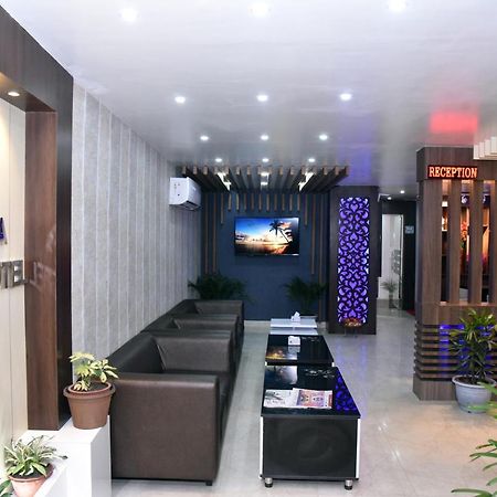 Marinha Airport Hotel Катманду Екстер'єр фото