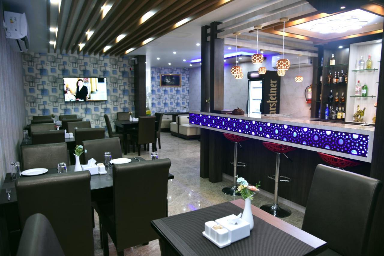 Marinha Airport Hotel Катманду Екстер'єр фото