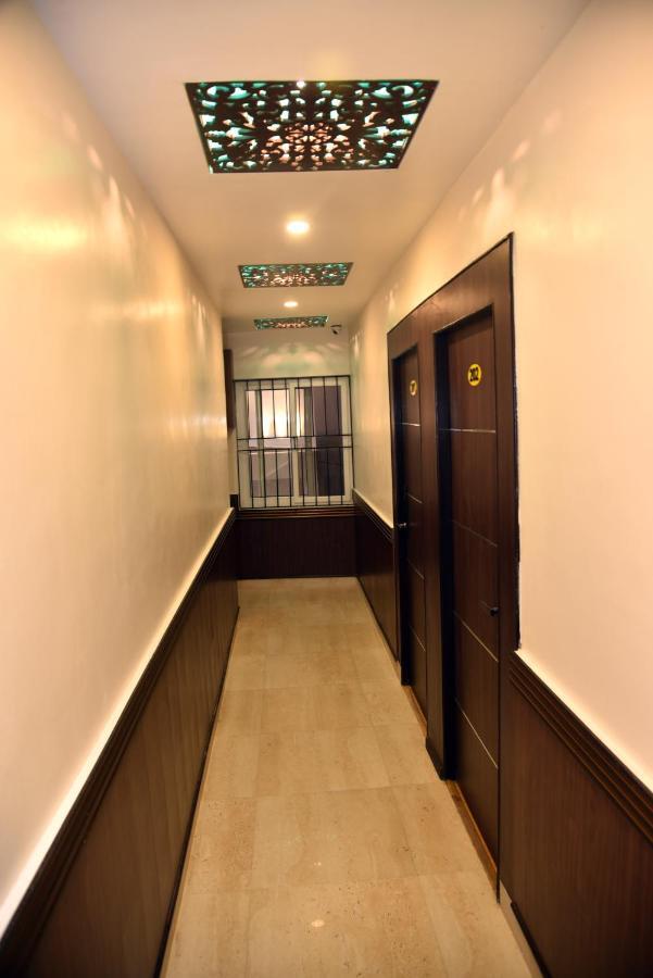 Marinha Airport Hotel Катманду Екстер'єр фото